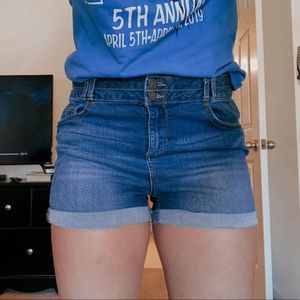 Blue Spice Jean Shorts